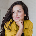 Charlotte Jobin, estudiante de comercio internacional, cliente satisfecha que obtuvo 15 000 €